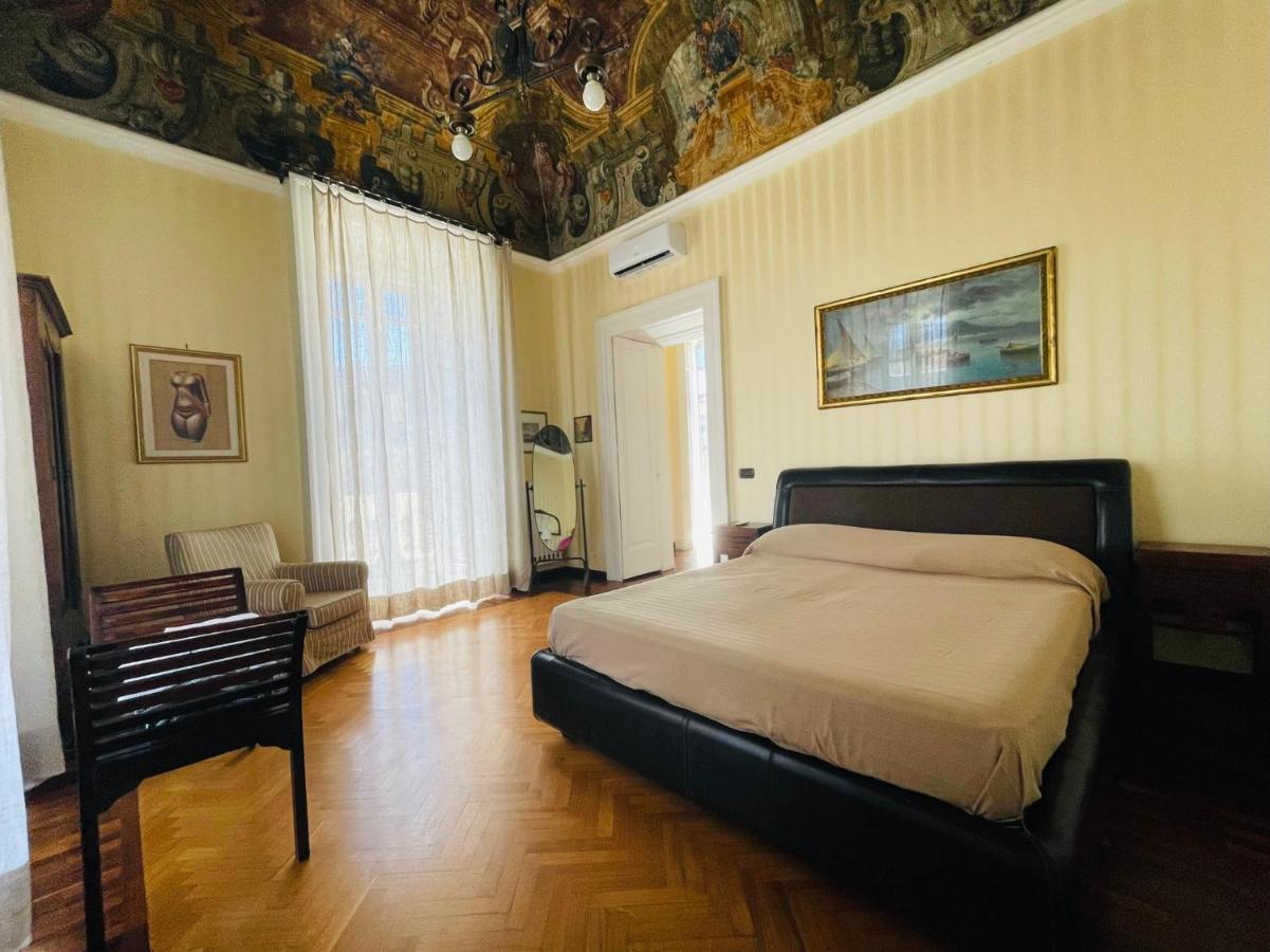 Appartamento Sul Teatro San Carlo Naples Extérieur photo