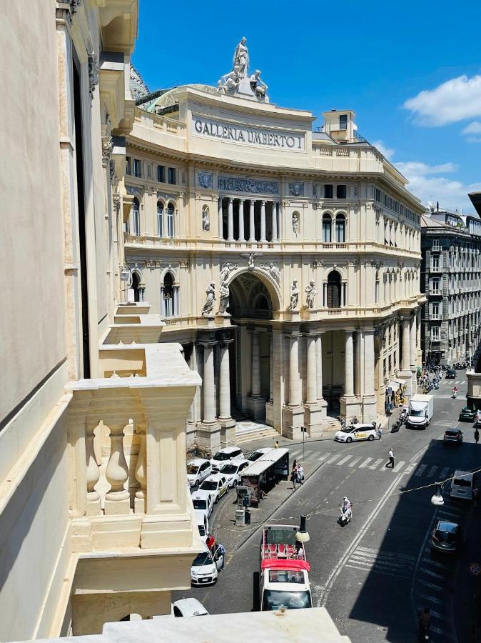 Appartamento Sul Teatro San Carlo Naples Extérieur photo
