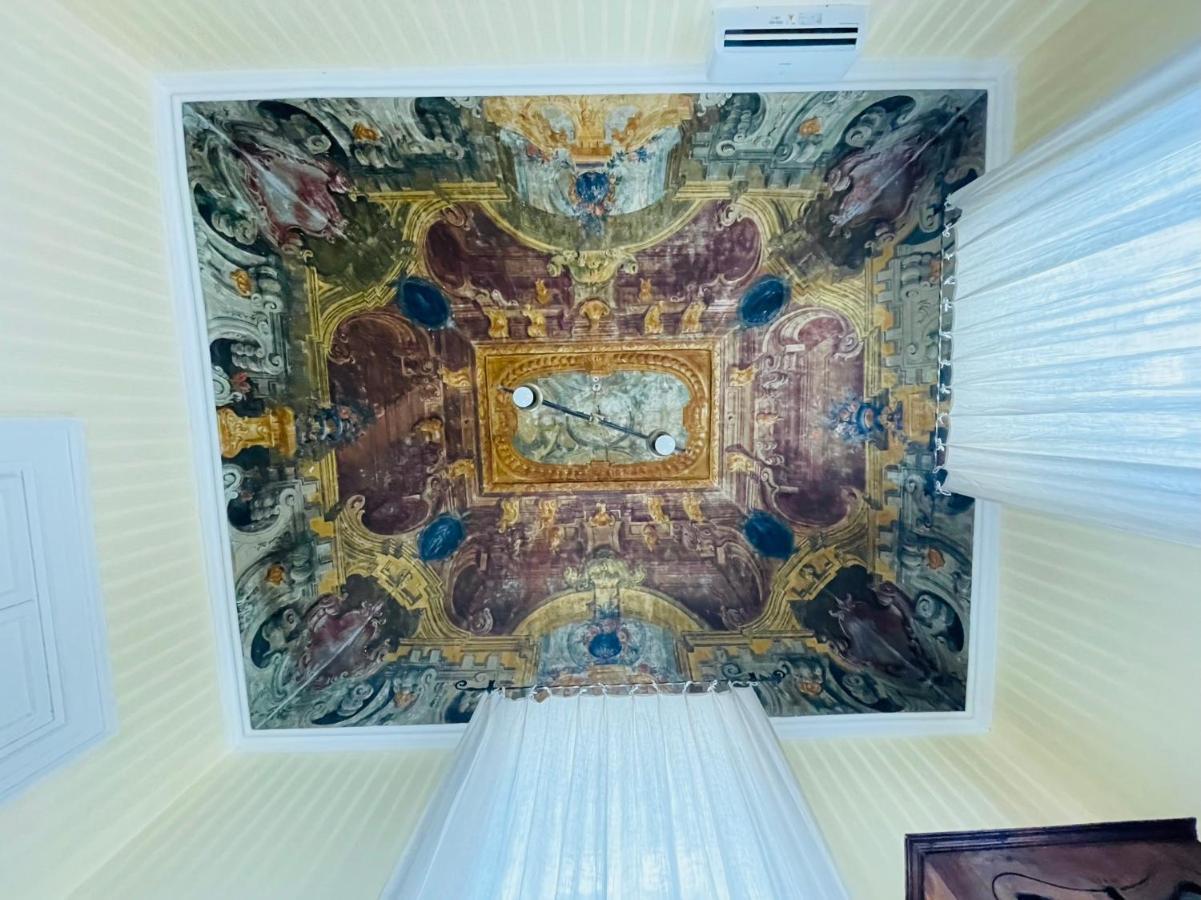Appartamento Sul Teatro San Carlo Naples Extérieur photo